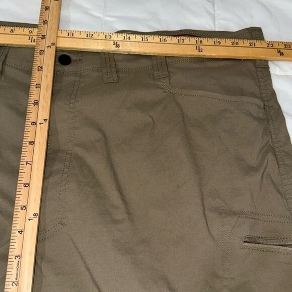 Wrangler Mens Outdoor Performance Shorts 44 Nylon/Spandex Blend Lightweight & Du - Picture 8 of 9